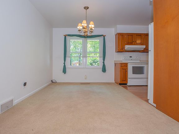 4th image of 201 Inwood Dr