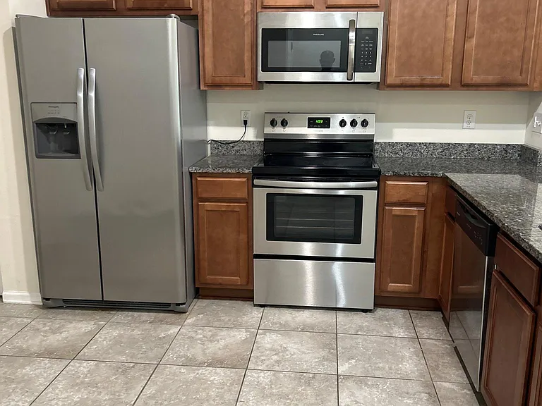 746 Servia Dr #1 — Photo 4
