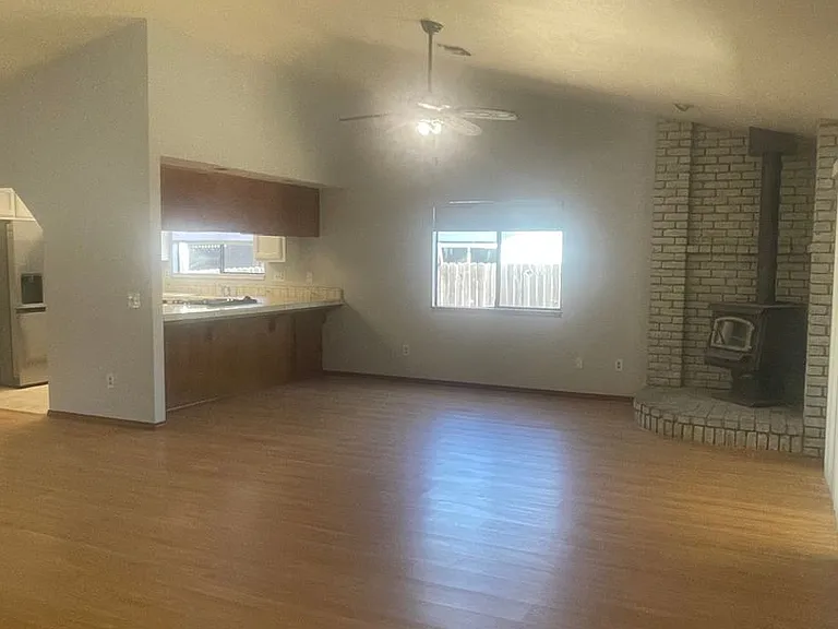 651 Country Oak Dr — Photo 6