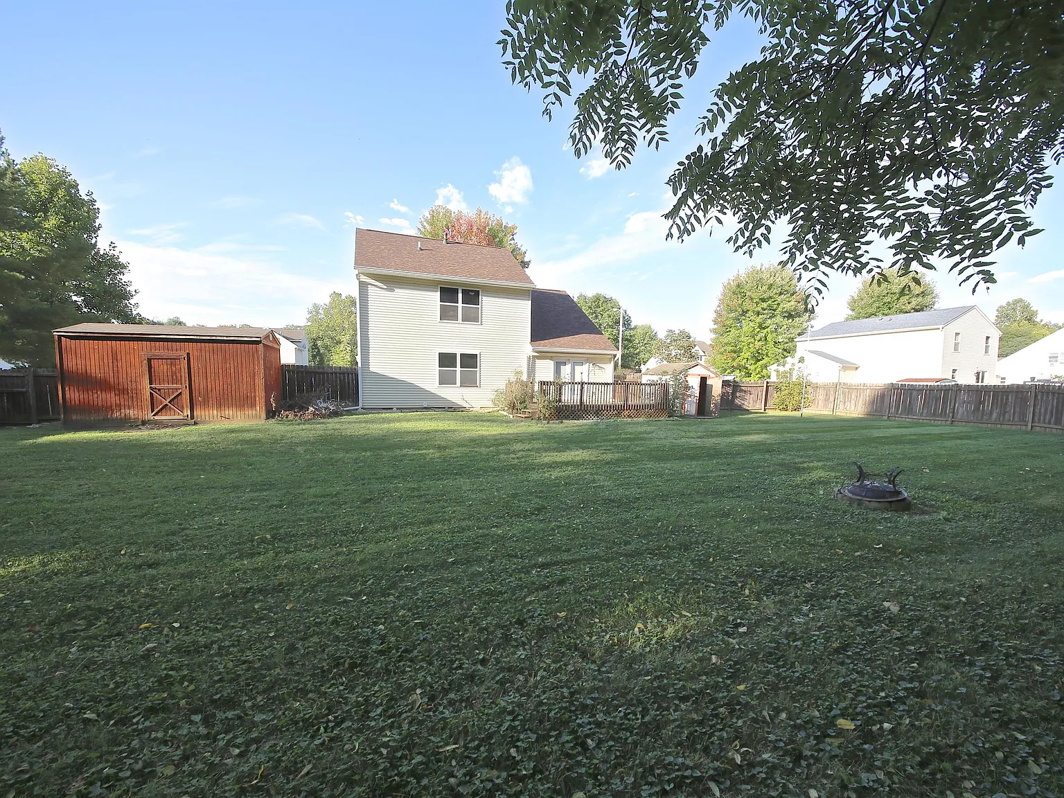 876 Meadowlands Drive - 1 — Photo 2