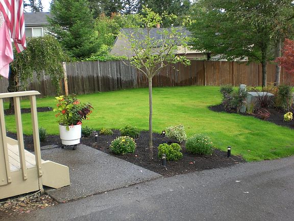 2nd image of 11705 NE 98th St