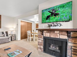 6861 N 2200 W APT 9B, Park City, UT 84098