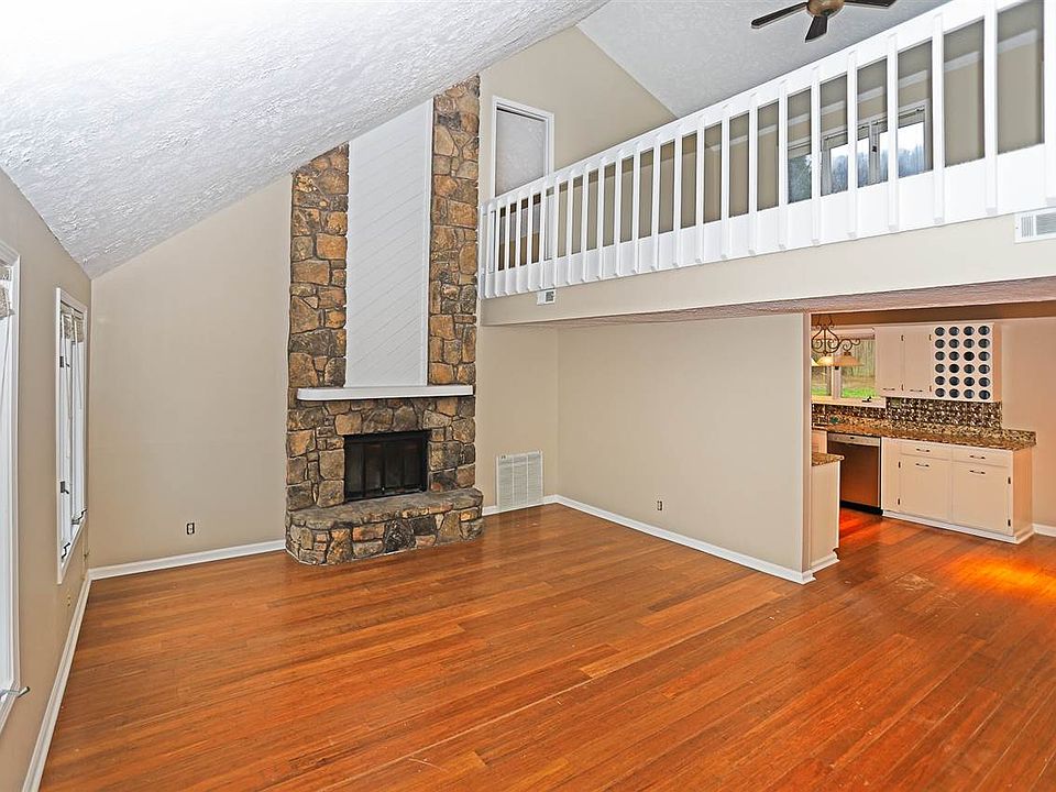 1st image of 1308 Chimney Springs Dr SE