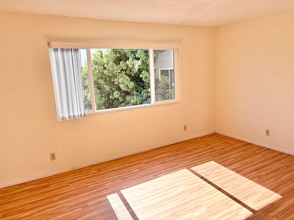 1st image of 4040 Sequoia St APT 8