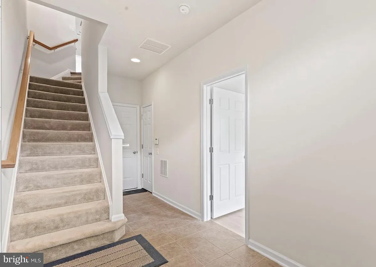 Building Photo - 9653 Pullman Pl