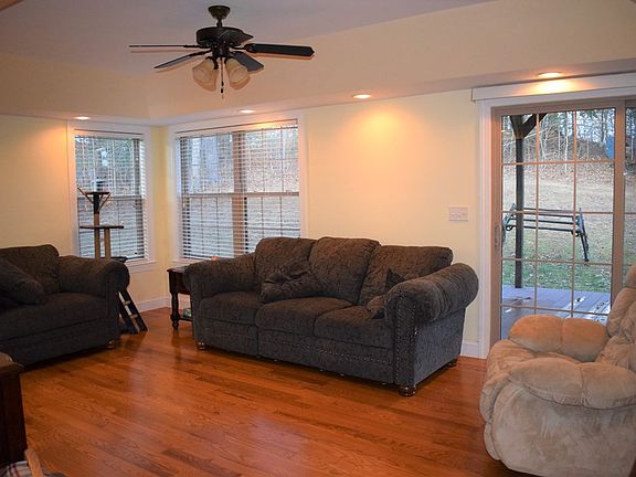 2nd image of 199 Orchard Wood Dr
