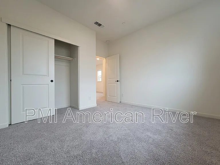 1648 Scarlet Ash Ave — Photo 12