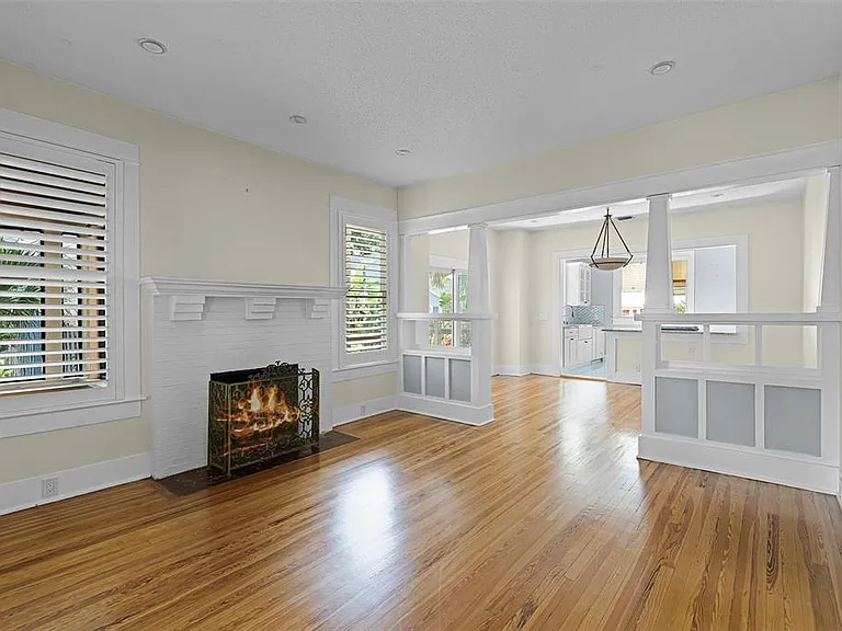 706 Hillcrest St — Photo 4