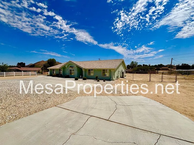 15185 Osceola Rd — Photo 4