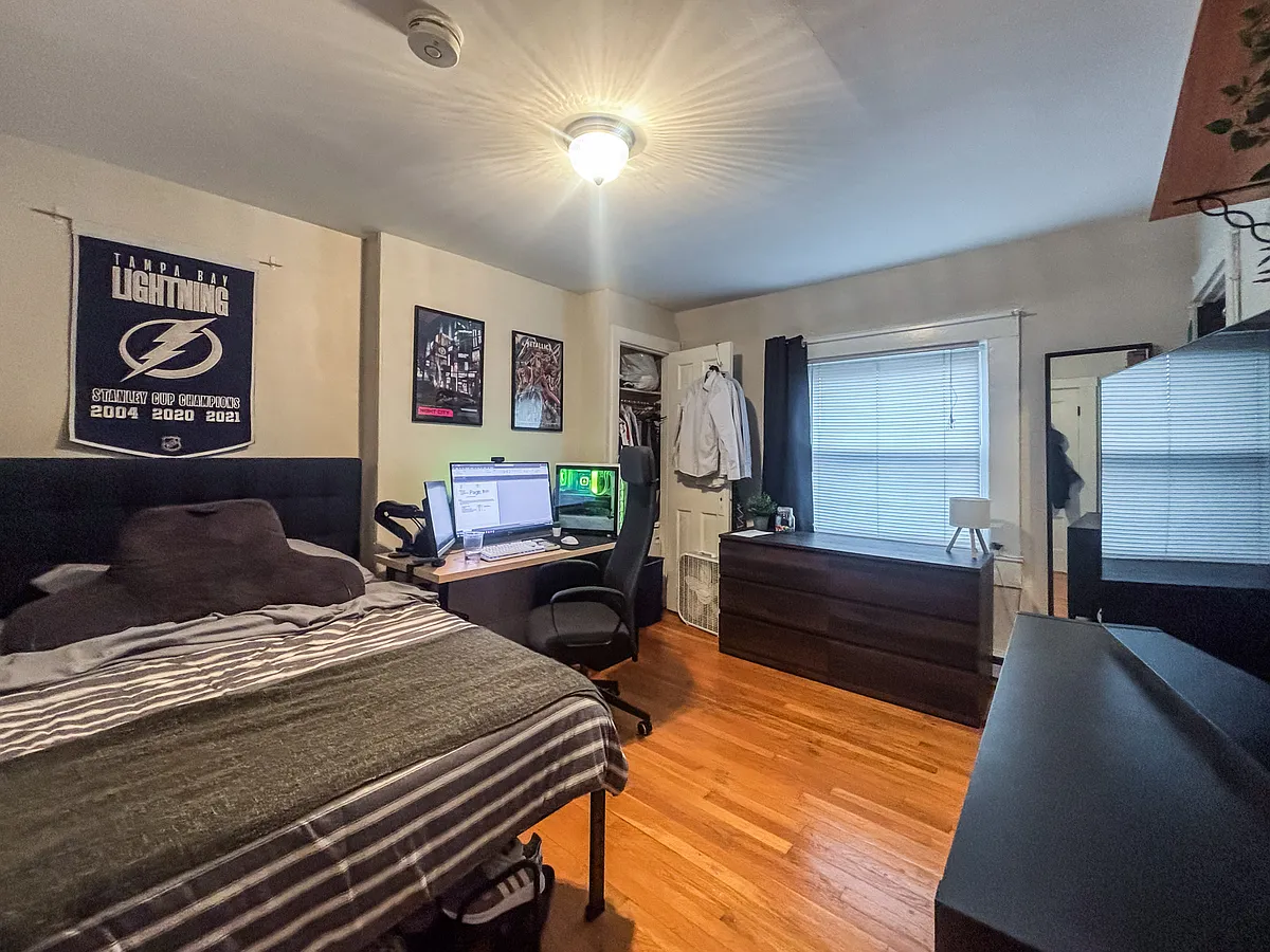 Building Photo - 57 Dwight St #4