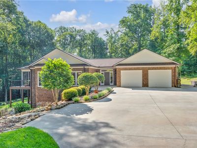 307 Fairway Dr, Pickens, SC, 29671