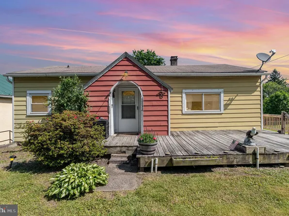 1132 State Rd, Duncannon, PA 17020