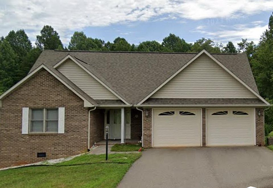 1st image of 343 Governors Ln