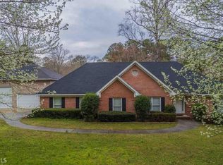 313 Hillendale Dr, Toccoa, GA 30577