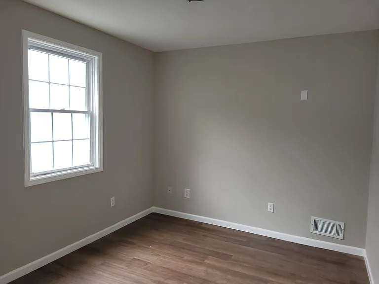 27-29 Highland Ave #27 — Photo 5