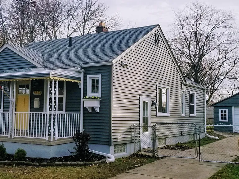 3313 Ravena Ave — Photo 2