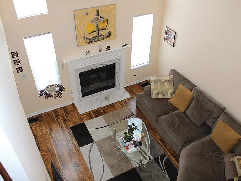 707 Kingsbridge Dr — Photo 4