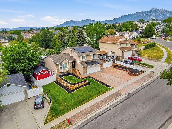 5th image of 1055 E Castle Rock Rd
