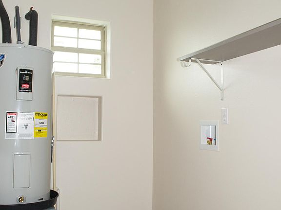 Utility Room W/D Hook Up