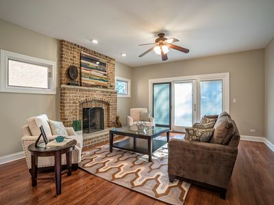 458 W Grantley Ave, Elmhurst, IL, 60126