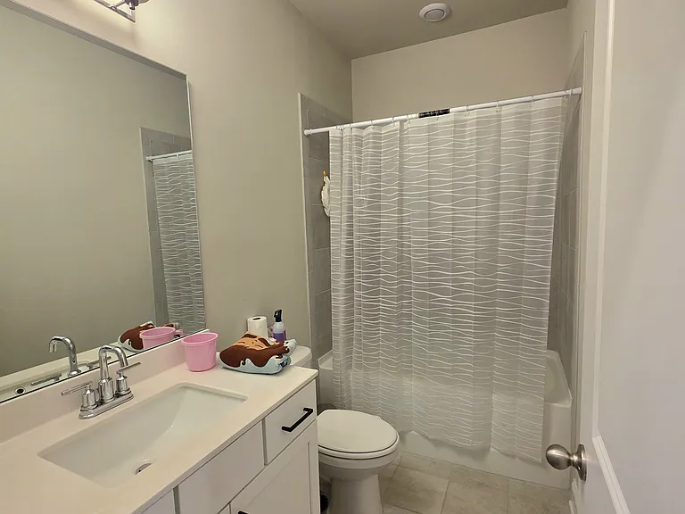 Bathroom 4