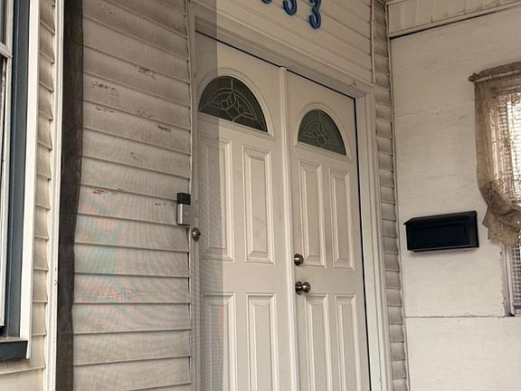 2nd image of 333 S 19Th St #3