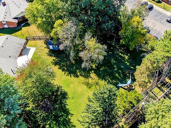 4th image of 2231 Brookpark Dr