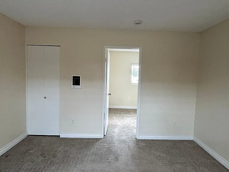 Georgia Manor — Photo 20