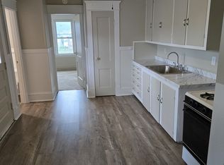 77 Elm St APT 3L, Chicopee, MA 01013