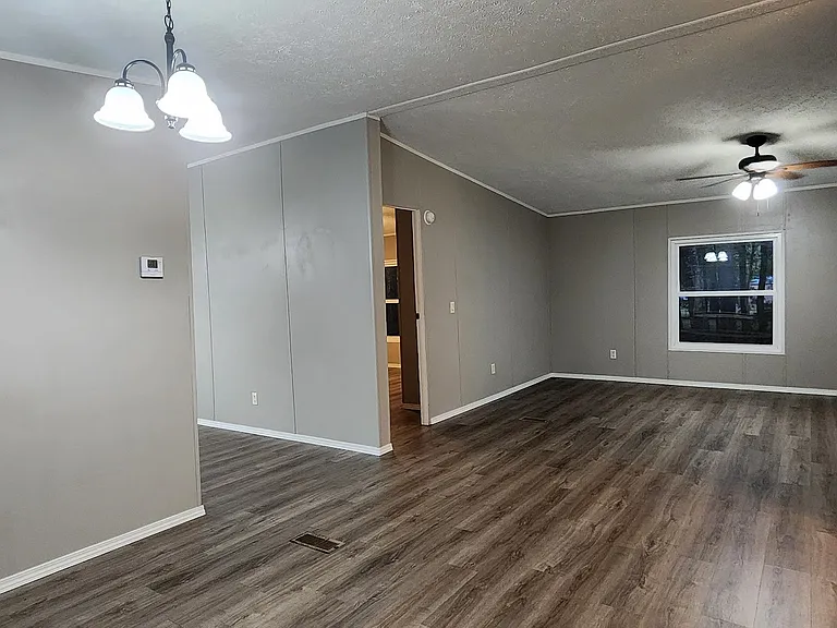 127 Rachel Cv — Photo 5