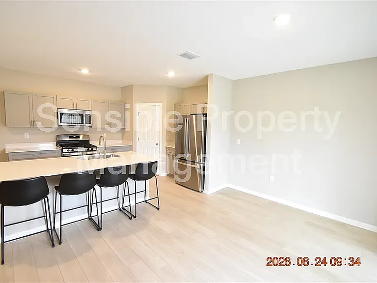14468 Meadow Bird Ave — Photo 10