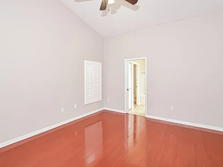 14643 Lady Victoria Blvd — Photo 9