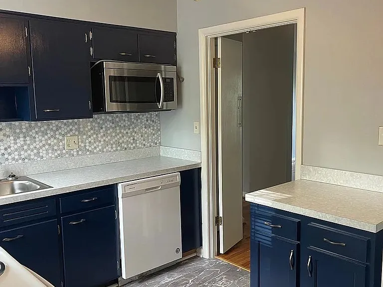 2712 Riedling Dr #2 — Photo 4