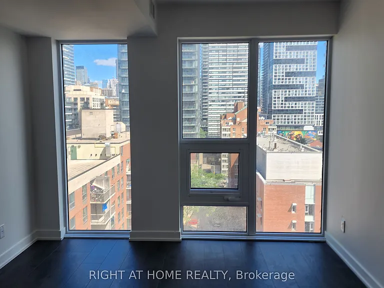 100 Queen St E #1503 — Photo 10