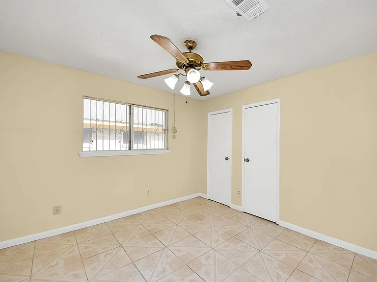 8105 Lanham Ln — Photo 17