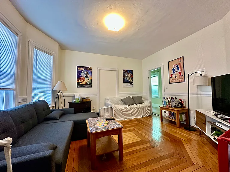 539 Washington St #2 — Photo 1