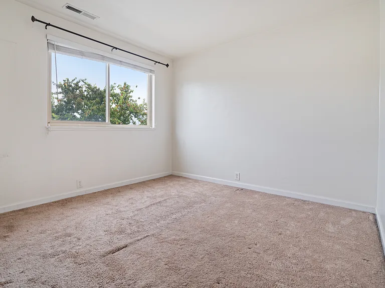 790 Sageleaf Ct — Photo 13
