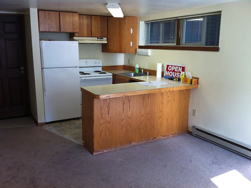 1st image of 5020 15th Ave NE APT 4