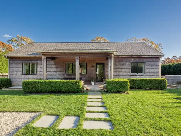 459 Abrahams Path, Amagansett, NY 11930