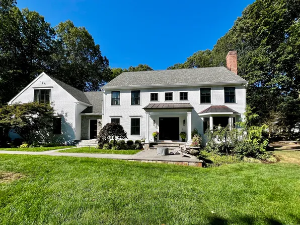 81 Graenest Ridge Road, Wilton, CT 06897
