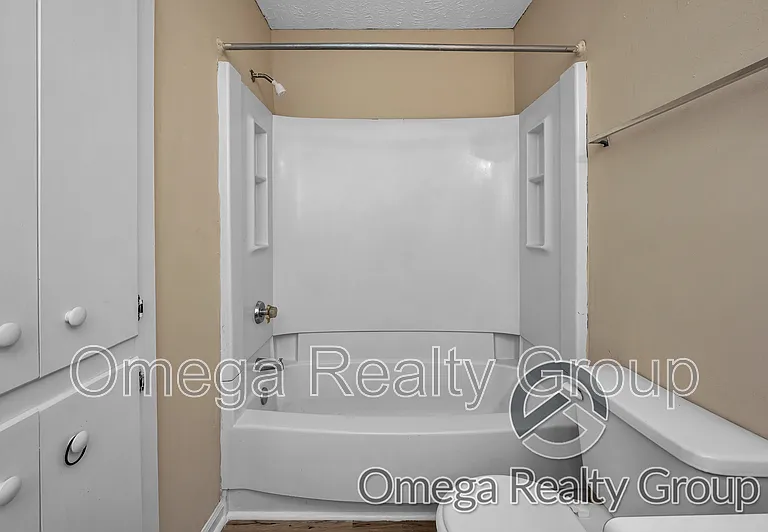 156 Patton St W #G — Photo 22