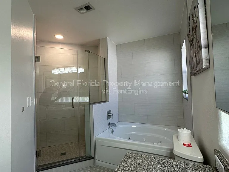 1009 Lake Davenport Blvd — Photo 20