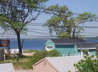 164 Old Point Rd, Newburyport, MA 01950