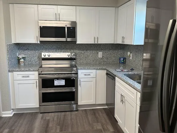 296B Circuit Ln #B, Newport News, VA 23608