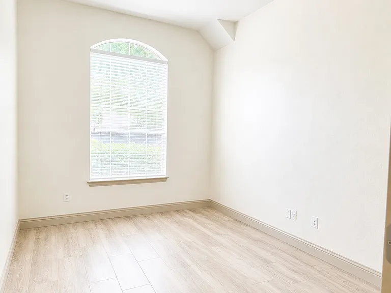 809 Big Bend Dr — Photo 16