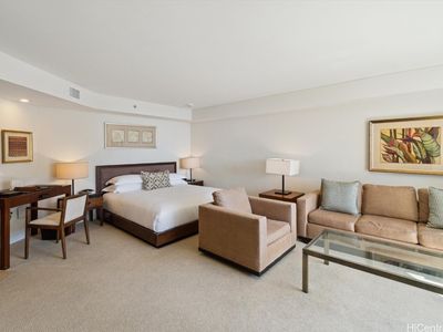 223 Saratoga Rd #1812, Honolulu, HI, 96815
