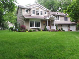 39 Ehret Ave, Harrington Park, NJ 07640