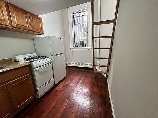 1st image of 73 W 71st St #1D1