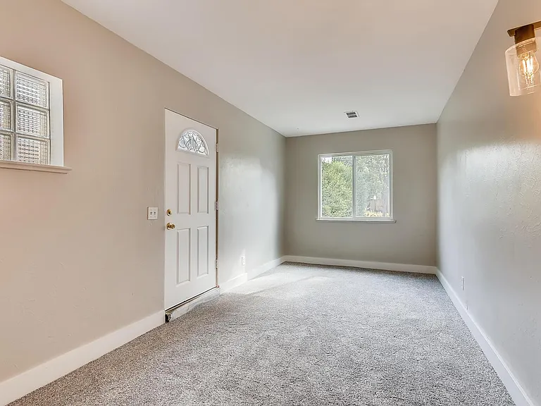 2665 N Raleigh St — Photo 10