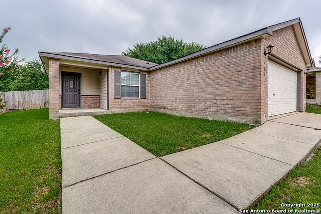 3 bed, 2.0 bath, 1248 sqft, $1,695 — Photo 3
